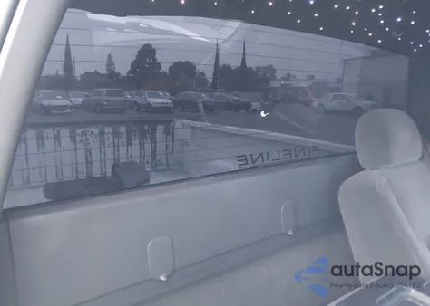 2003 Chevrolet Silverado 1500 Ls z USA, uszkodzony, nr VIN 1GCEC14T23Z198748